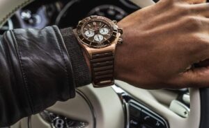 Read more about the article Old Model Watch Features vs New Trend Watch Features: A Comprehensive Comparison